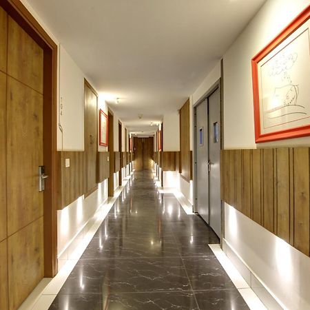 Hotel Town Grand Patel Nagar Neu-Delhi Exterior foto